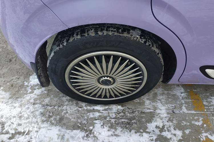 Used Dongfeng NAMMI 01 2024 New Edition 330 Plus Smart+ Right Rear Wheel Hub