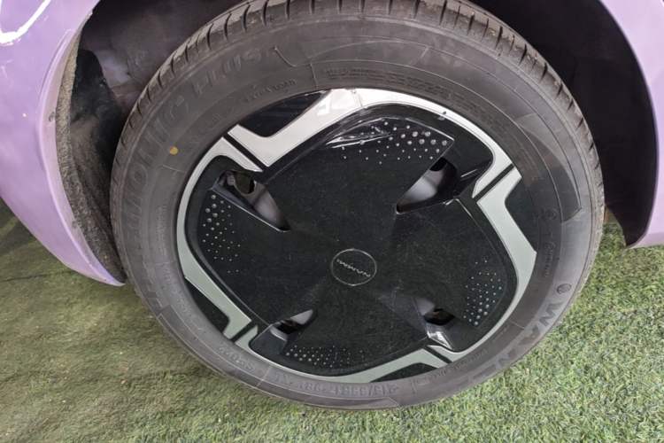 Used Dongfeng NAMMI 01 2024 330 Plus Smart+ Right Rear Wheel Hub