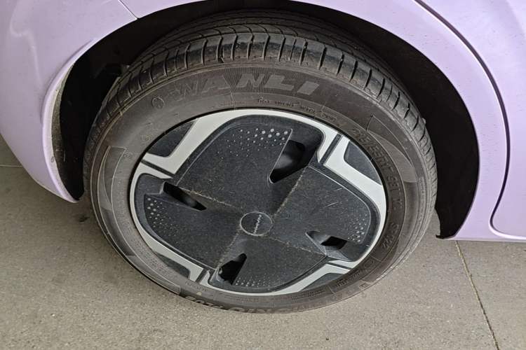 Used Dongfeng NAMMI 01 2024 330 Plus Smart+ Right Rear Wheel Hub