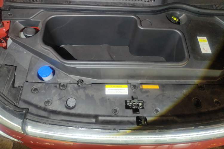 Used Dongfeng NAMMI 01 2024 New Edition 330 Plus Smart+ Engine Bay