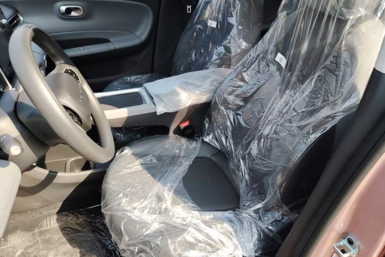 Used Dongfeng NAMMI 01 2024 New Edition 330 Air Interior 2