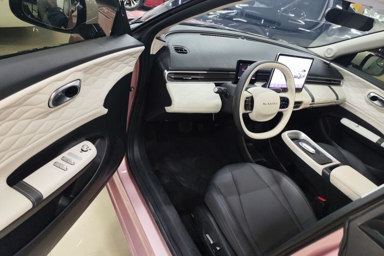 Used Dongfeng NAMMI 01 2024 New Edition 430 Plus Smart+ Interior 3