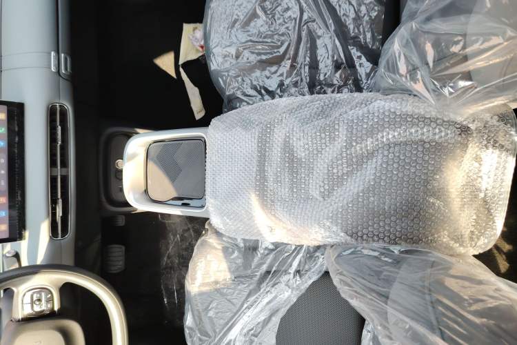 Used Dongfeng NAMMI 01 2024 New Edition 330 Air Interior 4
