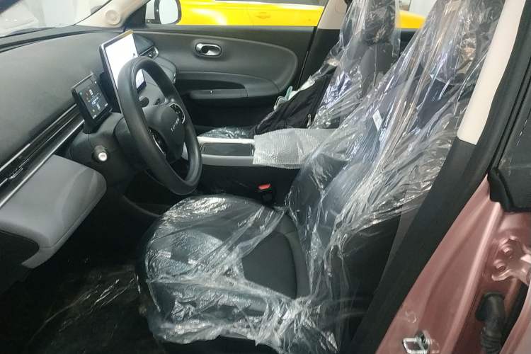 Used Dongfeng NAMMI 01 2024 New Edition 330 Air Left Front Seat