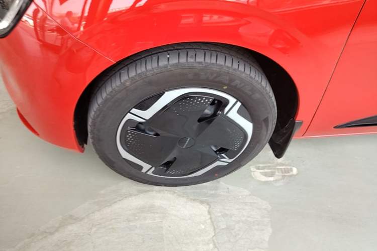 Used Dongfeng NAMMI 01 2024 New Edition 330 Plus Smart+ Left Front Wheel Hub