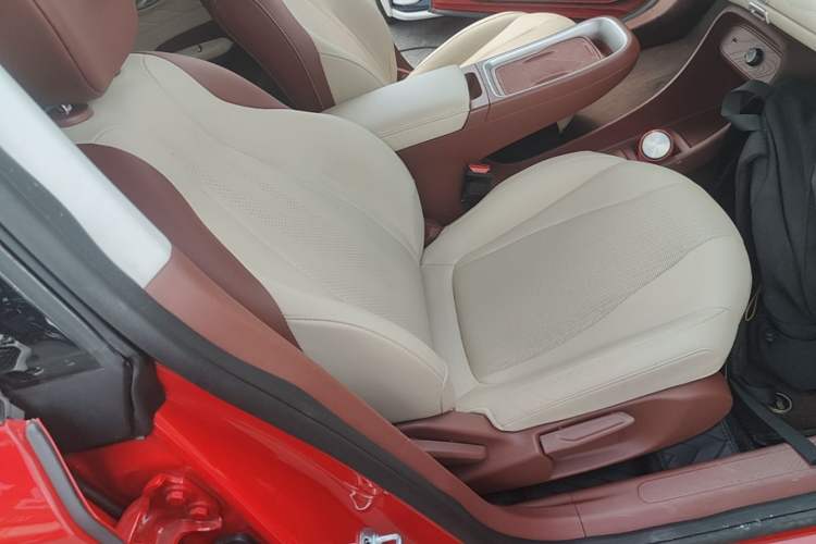 Used Dongfeng NAMMI 01 2024 New Edition 330 Plus Smart+ Right Front Seat