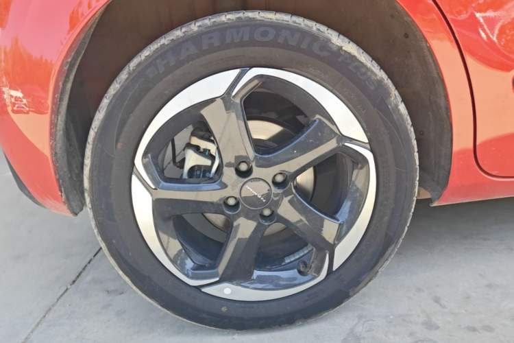 Used Dongfeng NAMMI 01 2024 New Edition 430 Plus Smart+ Right Rear Wheel Hub