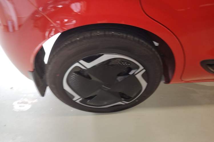 Used Dongfeng NAMMI 01 2024 New Edition 330 Plus Smart+ Right Rear Wheel Hub