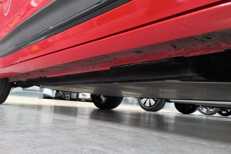 Used Dongfeng NAMMI 01 2024 New Edition 430 Plus Smart+ Right Side Sill