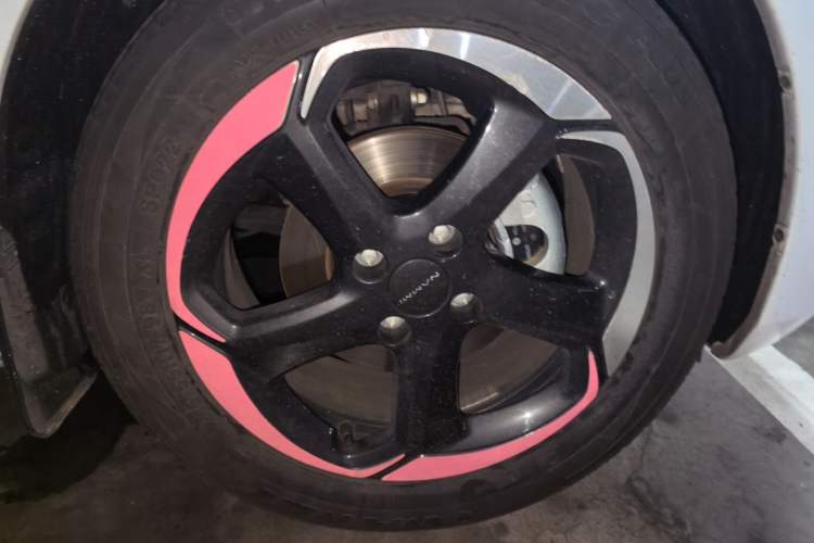 Used Dongfeng NAMMI 01 2024 New Edition 430 Plus Smart+ Right Front Wheel Hub