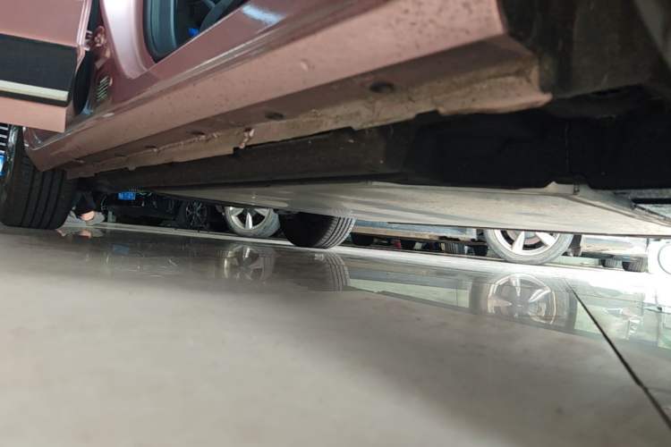 Used Dongfeng NAMMI 01 2024 New Edition 330 Plus Smart+ Right Side Sill