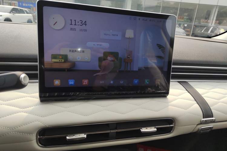 Used Dongfeng NAMMI 01 2024 New Edition 330 Plus Smart+ Audio And AC Panel