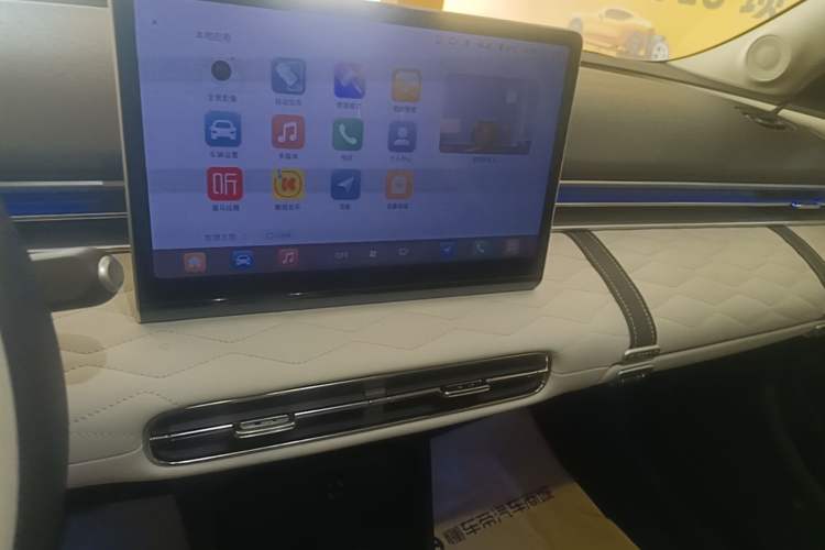 Used Dongfeng NAMMI 01 2024 New Edition 430 Max Smart+ Audio And AC Panel