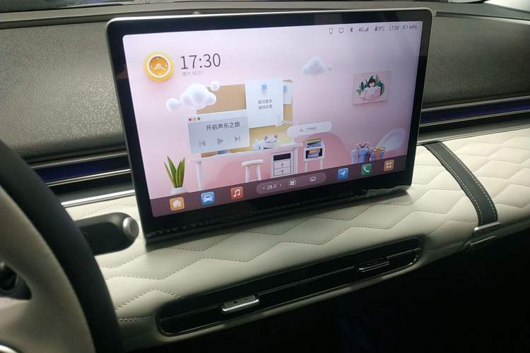 Used Dongfeng NAMMI 01 2024 Co-Creation Edition – Co-Creation WE Version Audio And AC Panel