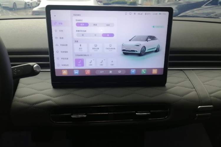 Used Dongfeng NAMMI 01 2024 Co-Creation Edition – Co-Creation WE Version Audio And AC Panel