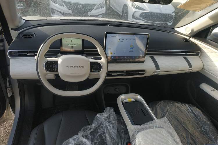 Used Dongfeng NAMMI 01 2024 New Edition 330 Plus Smart+ Center Console