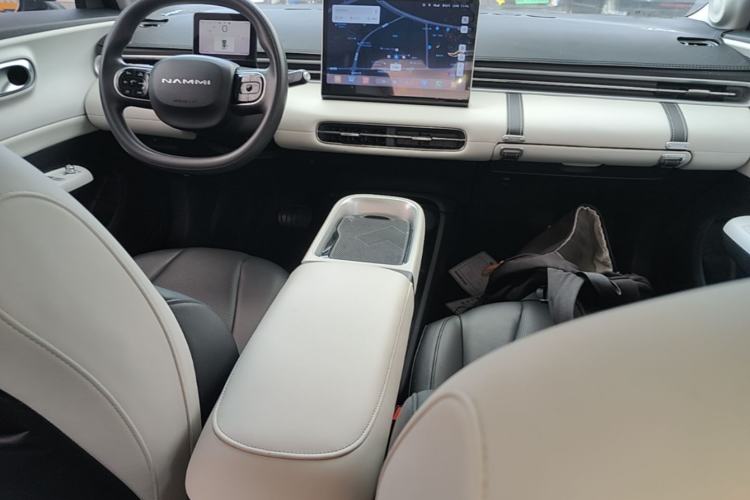 Used Dongfeng NAMMI 01 2024 New Edition 330 Air Center Console
