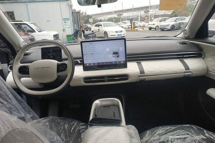 Used Dongfeng NAMMI 01 2024 New Edition 330 Plus Smart+ Center Console