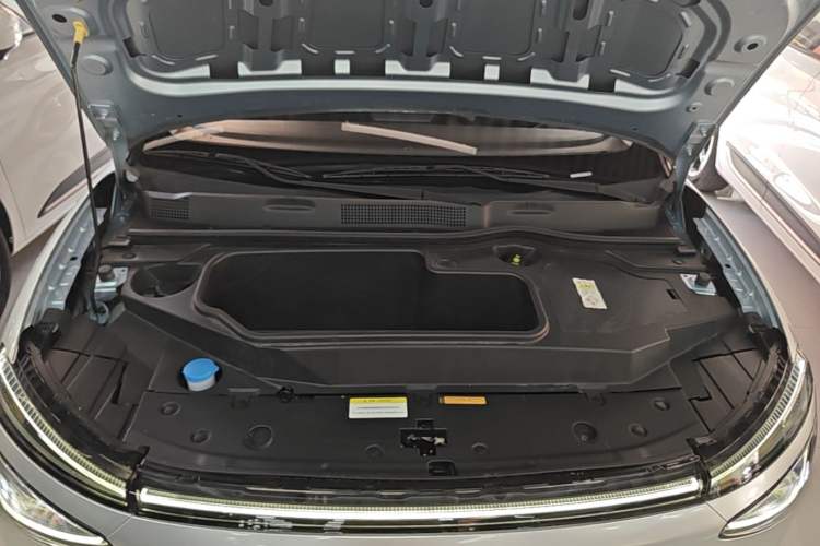 Used Dongfeng NAMMI 01 2024 430 Plus Smart+ Engine Bay