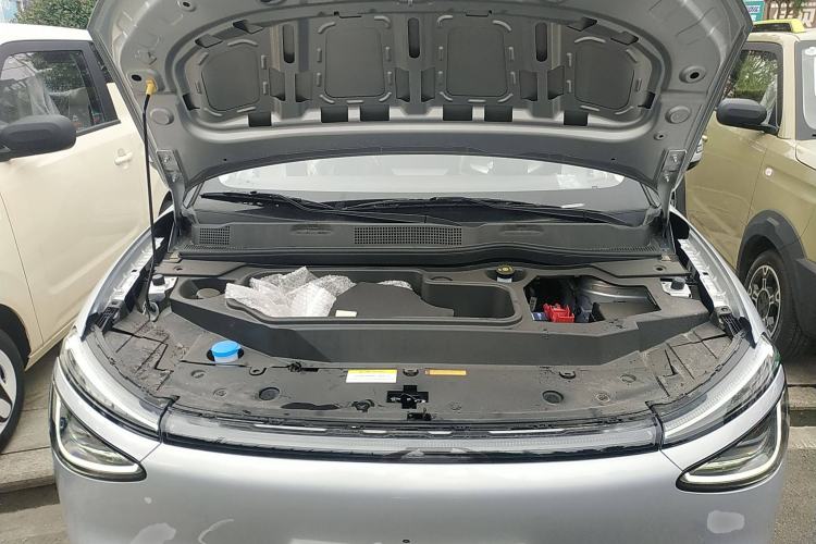 Used Dongfeng NAMMI 01 2024 New Edition 330 Plus Smart+ Engine Bay
