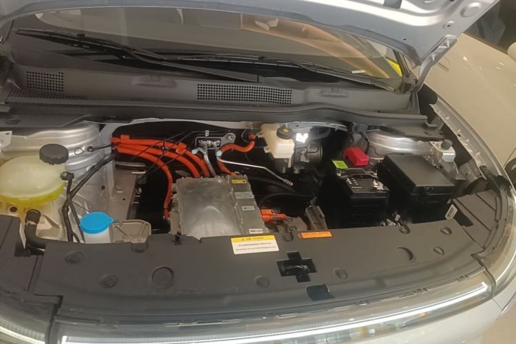 Used Dongfeng NAMMI 01 2024 New Edition 430 Max Smart+ Engine Bay
