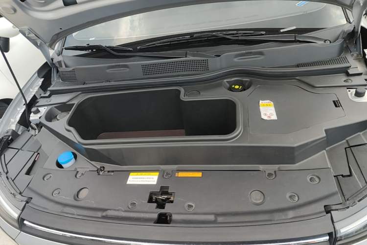 Used Dongfeng NAMMI 01 2024 New Edition 330 Air Engine Bay
