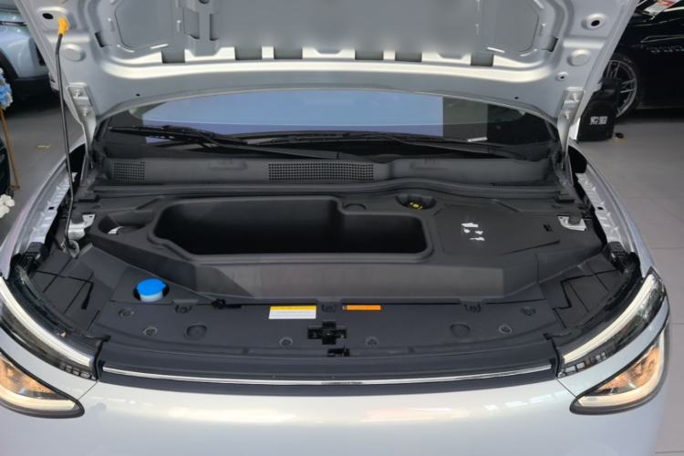 Used Dongfeng NAMMI 01 2024 New Edition 330 Air Engine Bay