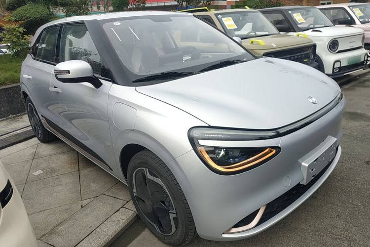 Used Dongfeng NAMMI 01 2024 New Edition 330 Plus Smart+ Exterior 2