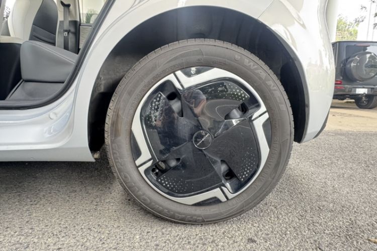 Used Dongfeng NAMMI 01 2024 New Edition 330 Plus Smart+ Exterior 5