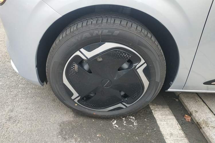 Used Dongfeng NAMMI 01 2024 New Edition 330 Plus Smart+ Exterior 7