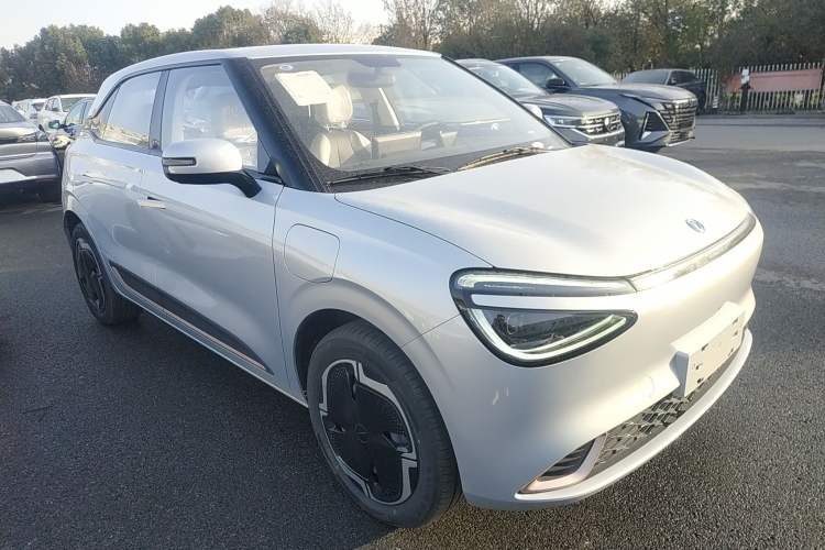 Used Dongfeng NAMMI 01 2024 New Edition 330 Plus Smart+ Front Right 45 Deg