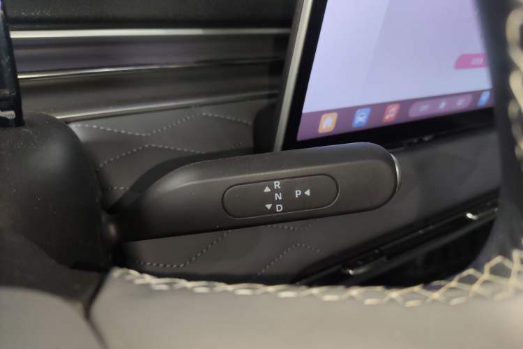 Used Dongfeng NAMMI 01 2024 Co-Creation Edition – Co-Creation WE Version Gear Lever