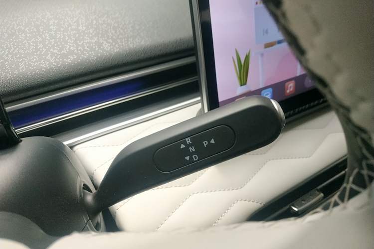 Used Dongfeng NAMMI 01 2024 Co-Creation Edition – Co-Creation WE Version Gear Lever