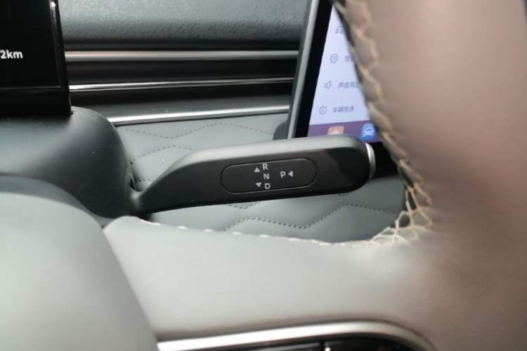 Used Dongfeng NAMMI 01 2024 Co-Creation Edition – Co-Creation WE Version Gear Lever