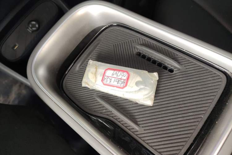 Used Dongfeng NAMMI 01 2024 Co-Creation Edition – Co-Creation WE Version Interior 1