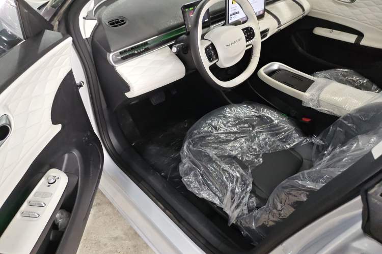 Used Dongfeng NAMMI 01 2024 New Edition 330 Plus Smart+ Interior 2