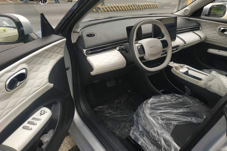 Used Dongfeng NAMMI 01 2024 New Edition 330 Plus Smart+ Interior 3
