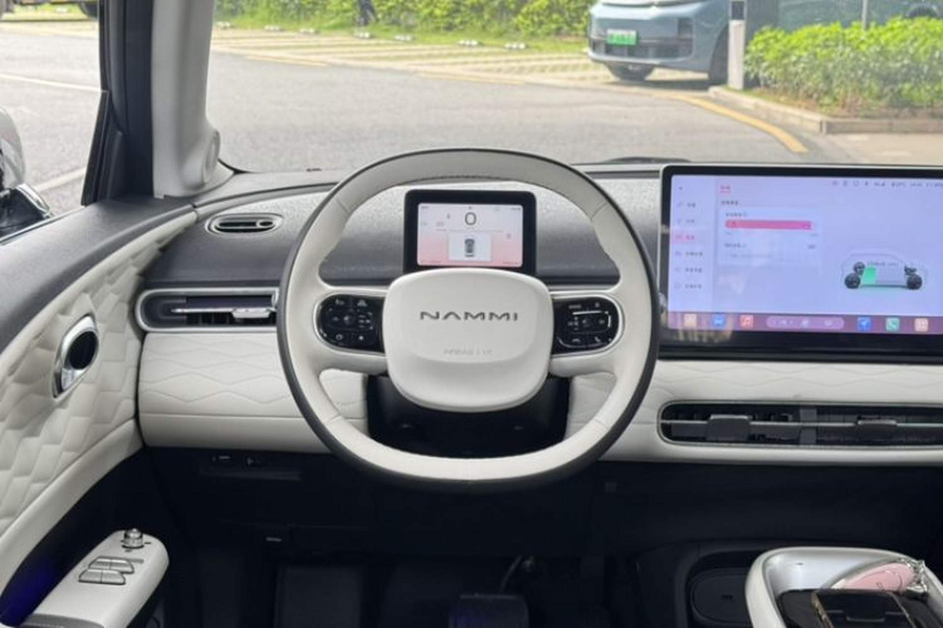 Used Dongfeng NAMMI 01 2024 New Edition 330 Plus Smart+ Interior 6