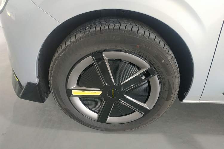 Used Dongfeng NAMMI 01 2024 Co-Creation Edition Co-Creation YOU Edition Left Front Wheel Hub