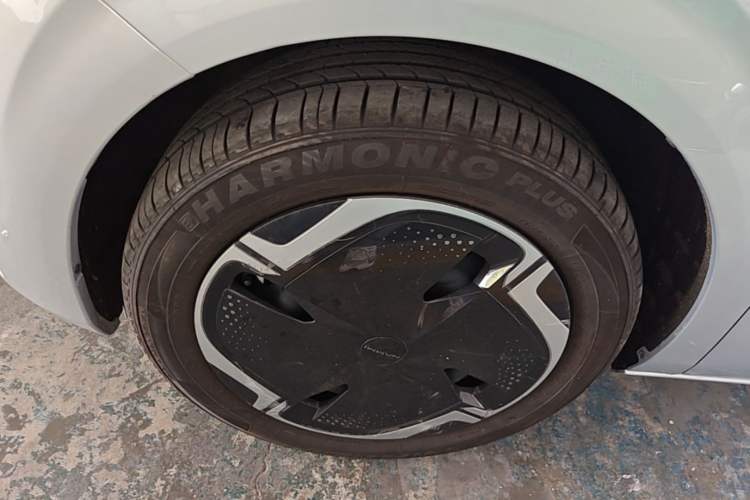 Used Dongfeng NAMMI 01 2024 New Edition 330 Plus Smart+ Left Front Wheel Hub