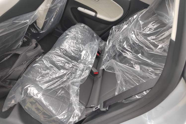 Used Dongfeng NAMMI 01 2024 New Edition 330 Plus Smart+ Left Rear Seat