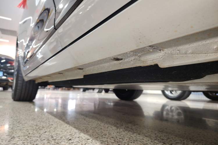 Used Dongfeng NAMMI 01 2024 New Edition 330 Plus Smart+ Left Side Sill
