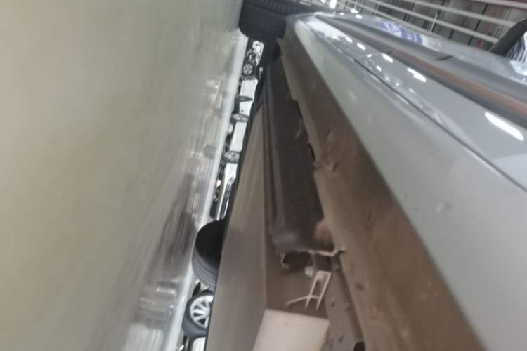 Used Dongfeng NAMMI 01 2024 New Edition 330 Air Left Side Sill
