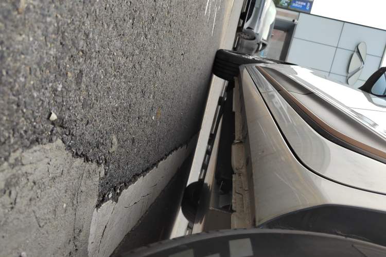 Used Dongfeng NAMMI 01 2024 New Edition 330 Plus Smart+ Left Side Sill