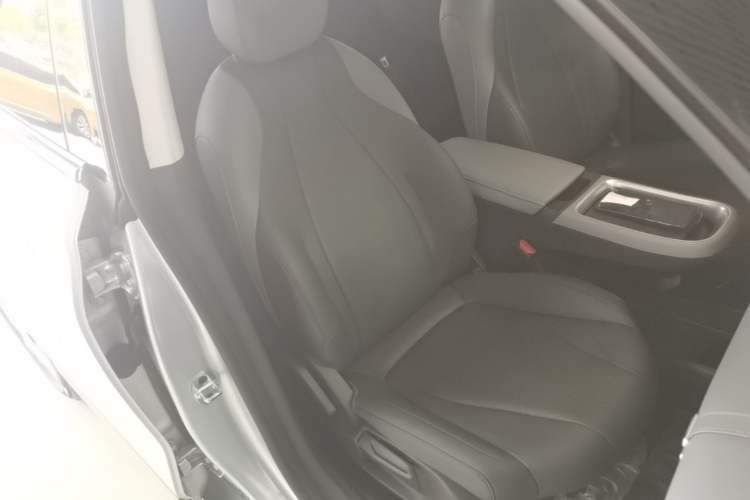 Used Dongfeng NAMMI 01 2024 New Edition 330 Air Right Front Seat
