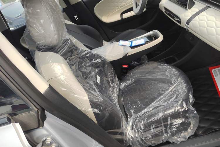 Used Dongfeng NAMMI 01 2024 New Edition 330 Plus Smart+ Right Front Seat