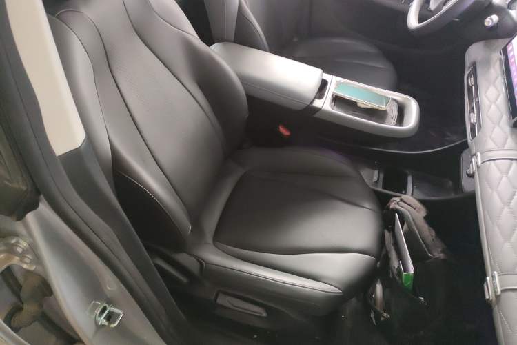 Used Dongfeng NAMMI 01 2024 Co-Creation Edition – Co-Creation WE Version Right Front Seat