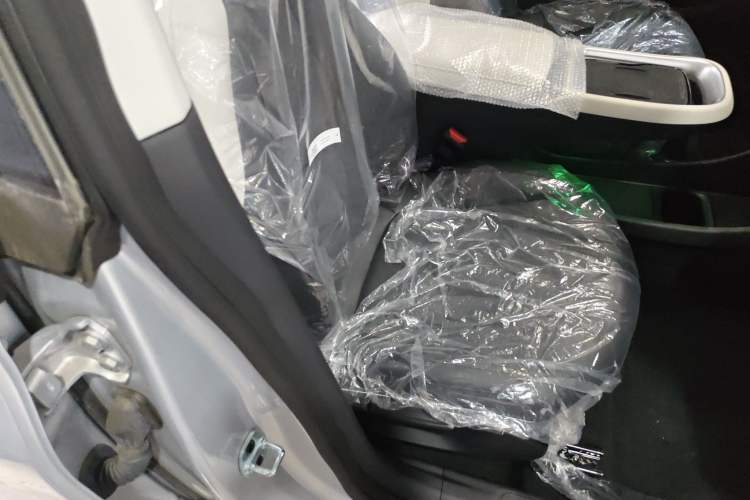 Used Dongfeng NAMMI 01 2024 New Edition 330 Plus Smart+ Right Front Seat