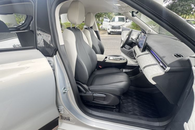 Used Dongfeng NAMMI 01 2024 New Edition 330 Plus Smart+ Right Front Seat