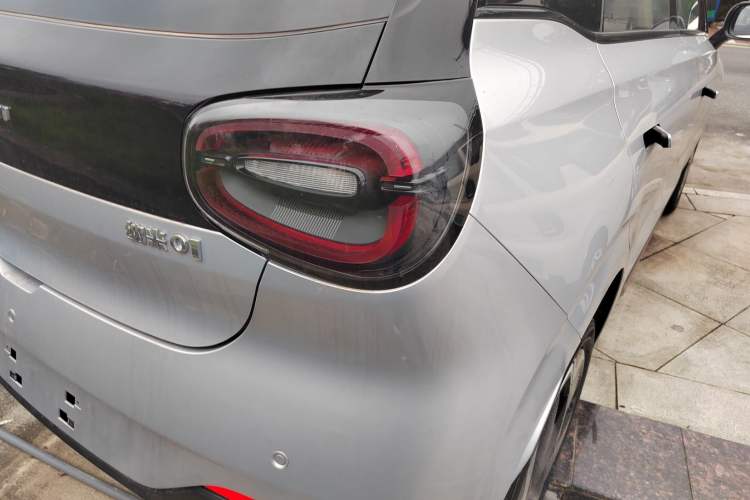 Used Dongfeng NAMMI 01 2024 New Edition 330 Plus Smart+ Right Rear Taillight